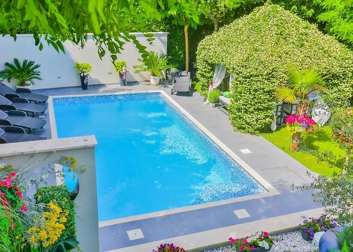 ***Green Dream***- Villa In Split Villa