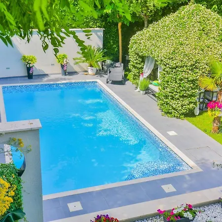 ***Green Dream***- Villa In Split Villa